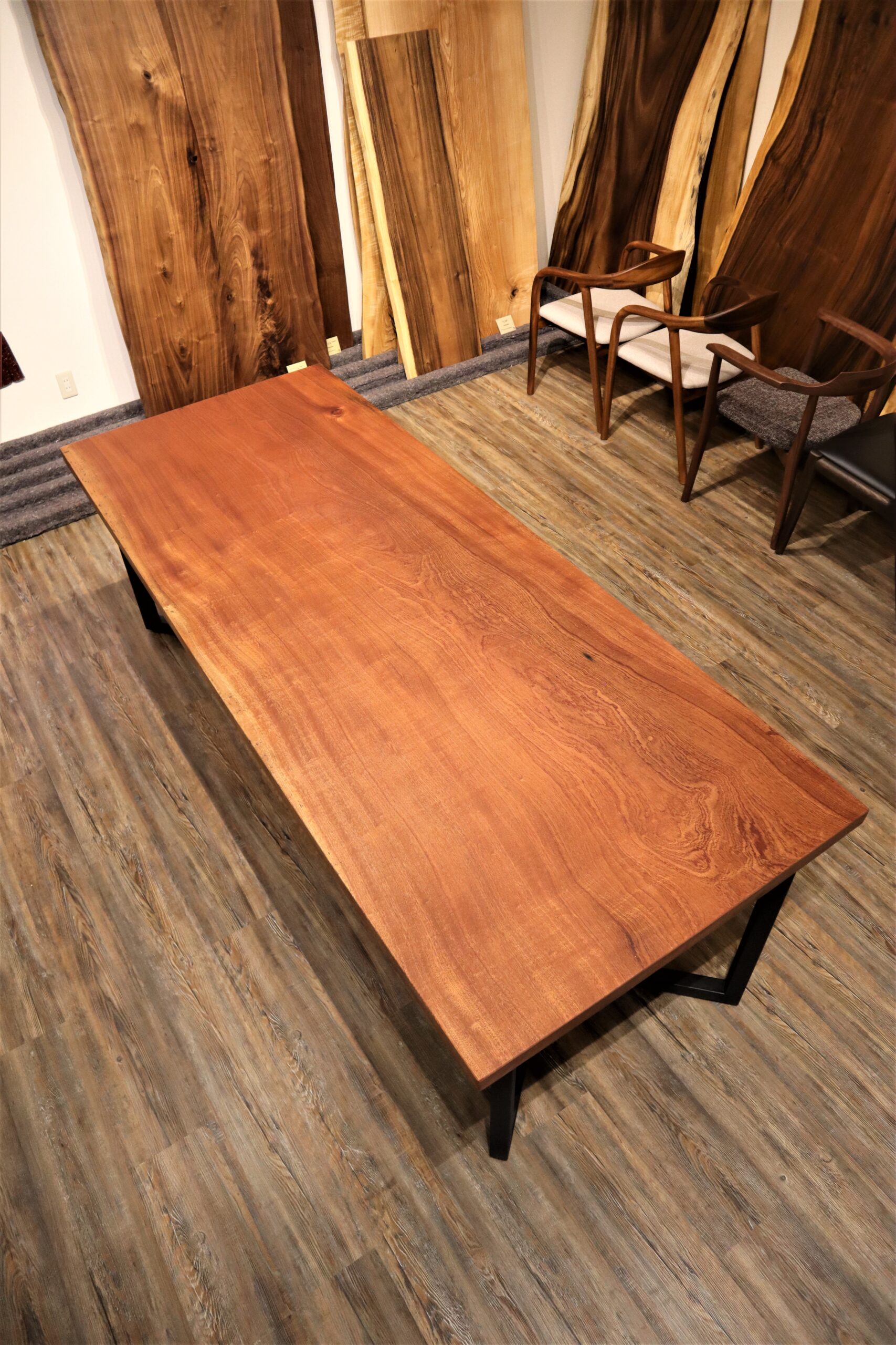 サペリ一枚板-② 幅215cm | タイズ インテリア 札幌の家具販売 一枚板 